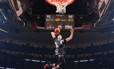 开云体育下载-3-13到15-18，黄鸭组合如何在绝境中点燃奇迹