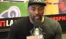 开云体育中国-凯尔特人逆转湖人，戴维斯状态下滑