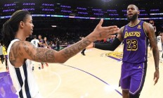 开云体育APP下载-灰熊碾压辽宁队，詹姆斯点燃赛场