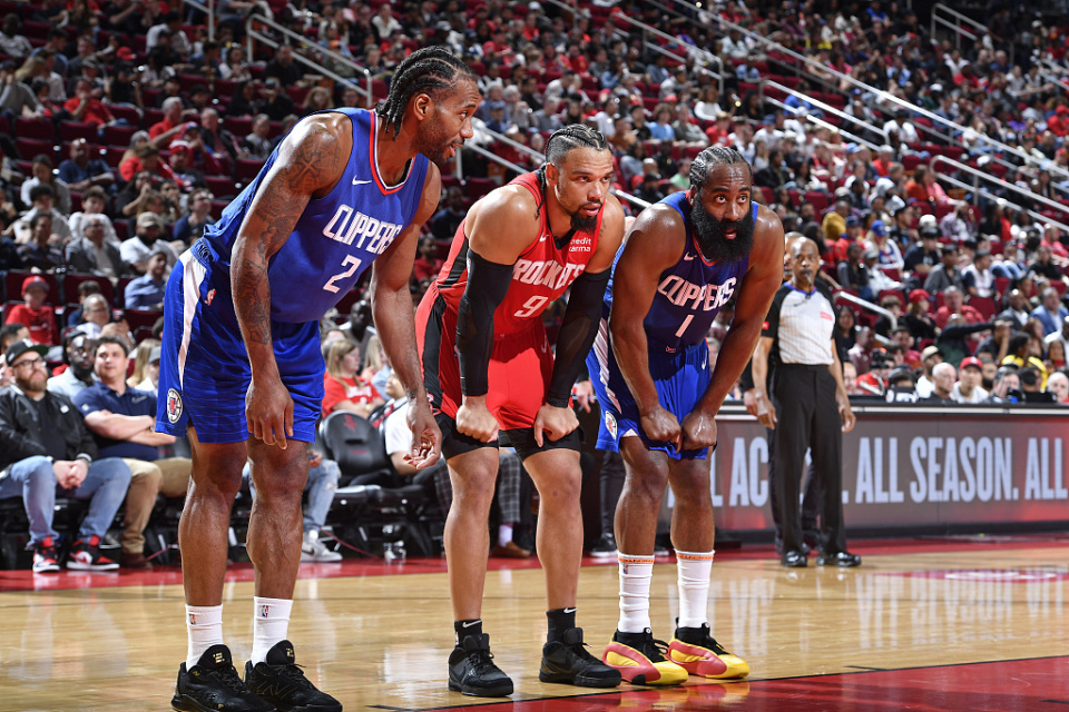 火箭逆转开辟者,哈登砍下高分 火箭逆转开辟者,哈登砍下高分