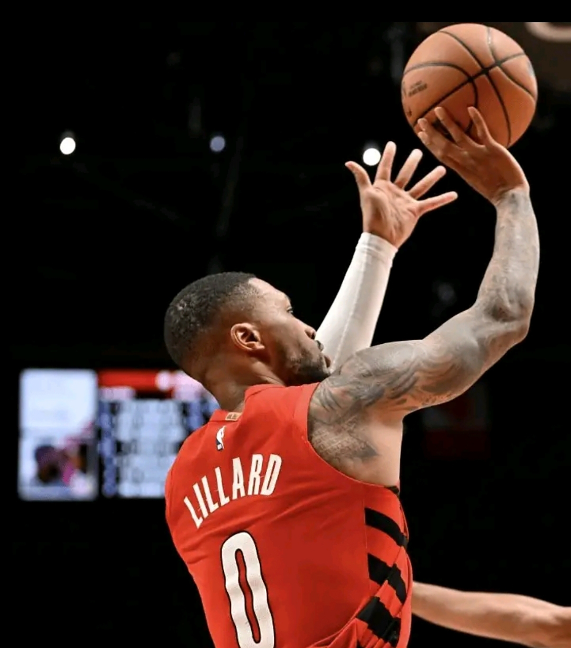 开拓者遭遇灰熊逆转，利拉德空砍38分