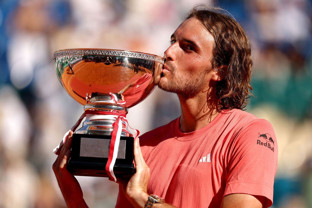 包含ATP总决赛碾压拉沃尔杯，西西帕斯关键制胜的词条