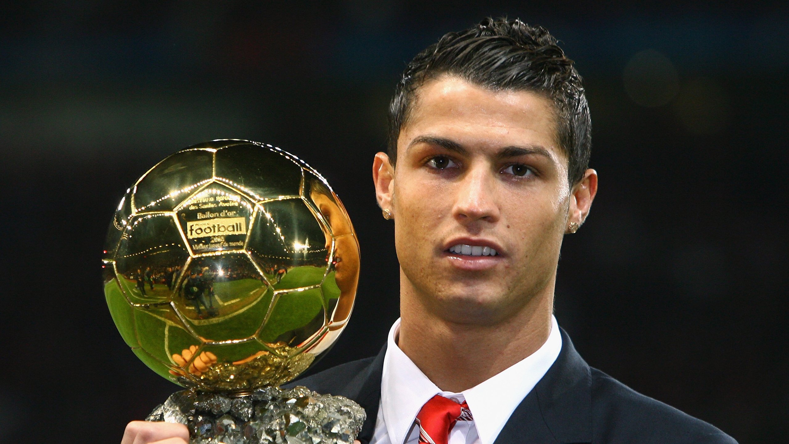 拳击时间里的芭蕾，米切尔末节独舞撕裂七冠王堡垒