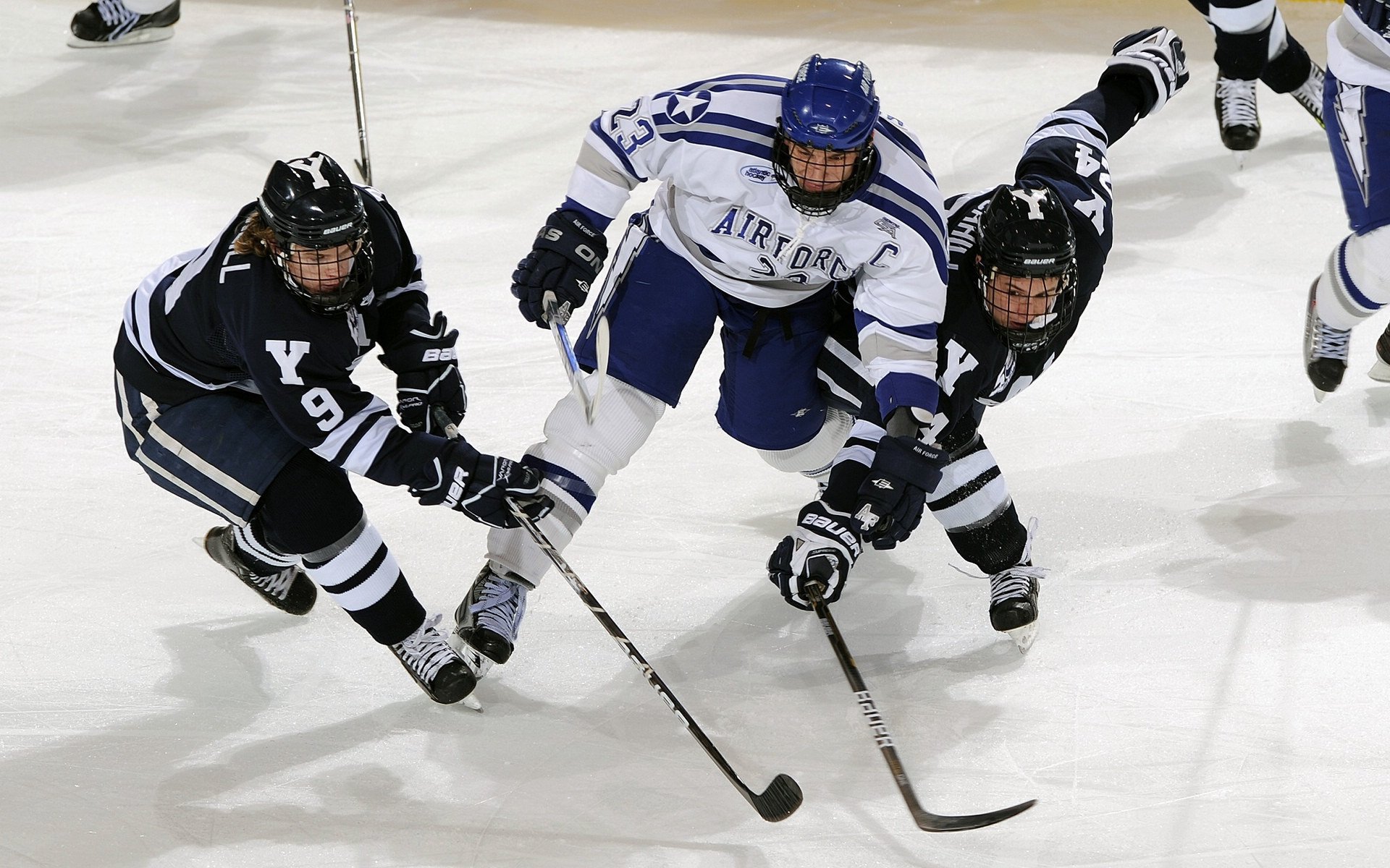 风城闪电撕裂盐湖城，拉文率铁骑踏碎爵士不眠夜